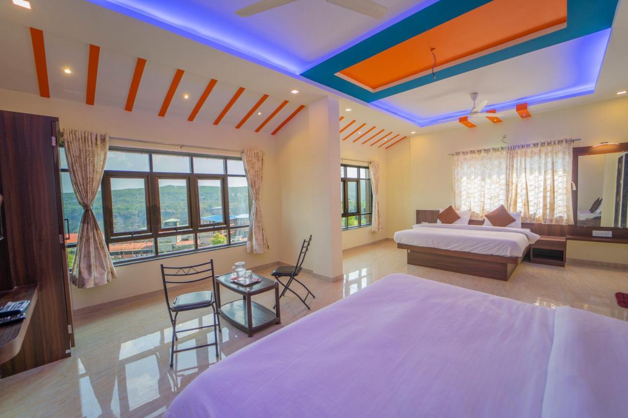 Hotel Veggies Residency & Pure Veg Restaurant Mahābaleshwar Exteriér fotografie
